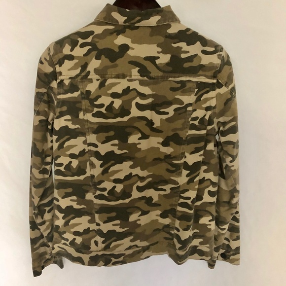 M.N.I Los Angelos Camo Jean Jacket. NWT Size Small - Picture 3 of 9